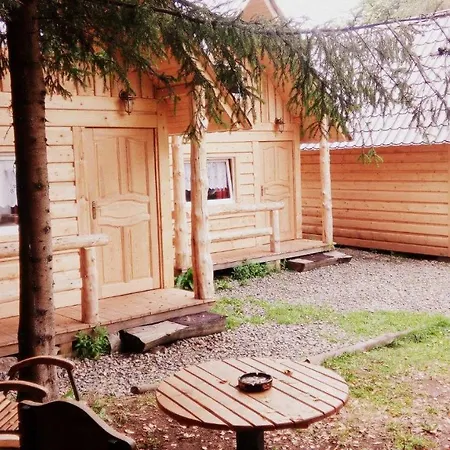 Goralskie Przy Karczmie Lodge *
